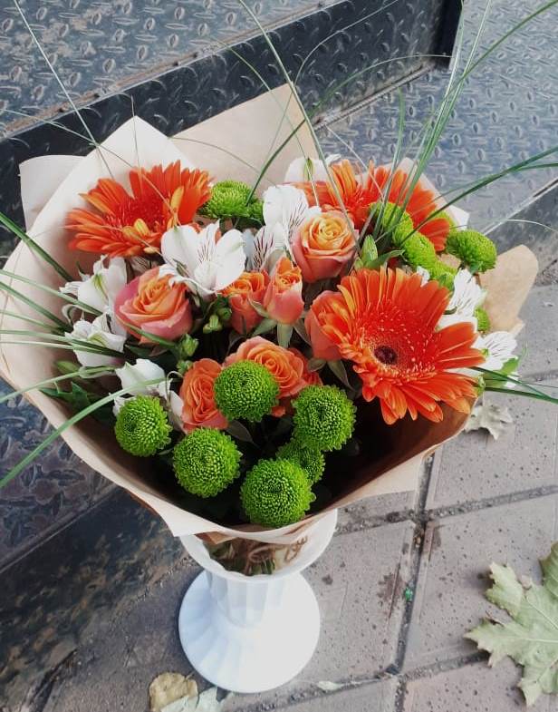 Букет цветов из: Герберы, Хризантемы, Альстромерии и Розы в Белосельском
