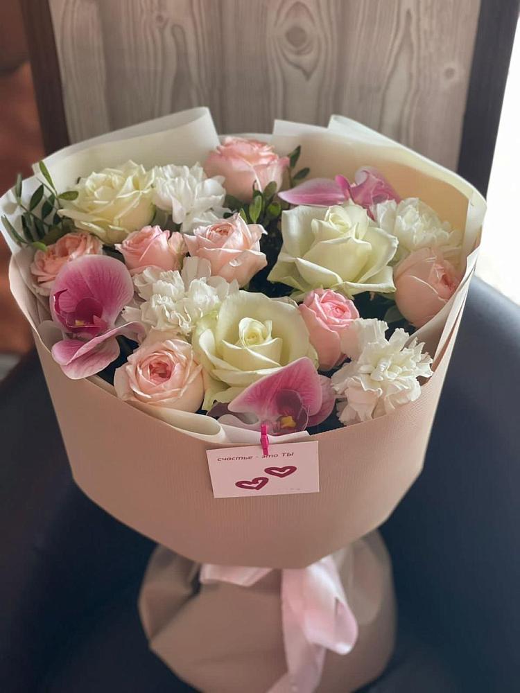 Букет цветов из: Орхидеи, Розы и Гвоздики в Белосельском