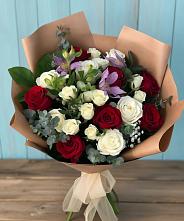 Букет цветов из:  Розы и Альстромерии #REPLACE_PRED# Белосельском