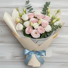 Букет цветов из:  Лизиантусы в Белосельском