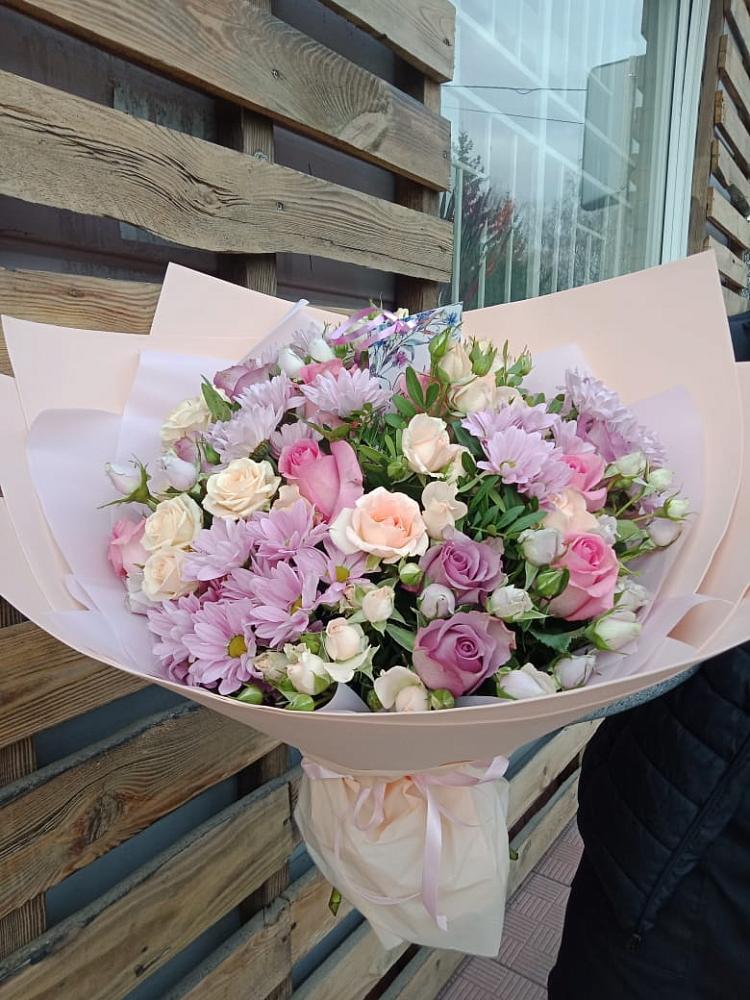 Букет цветов из: Розы и Хризантемы в Белосельском