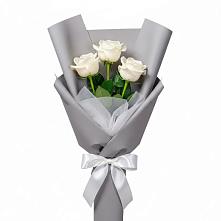 Букет 3 белые розы в Белосельском