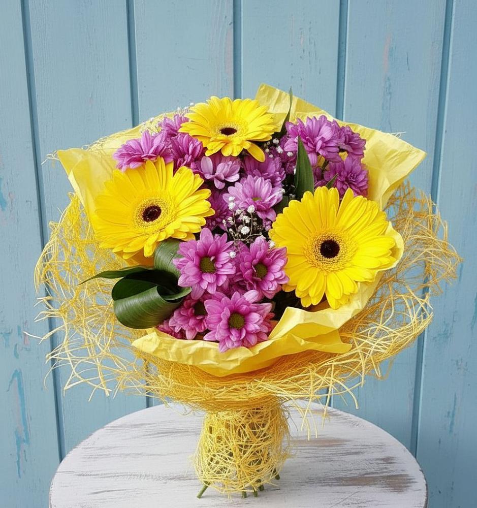 Букет цветов из: Хризантемы и Герберы в Белосельском