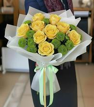 Букет цветов из:  Хризантемы и Розы в Белосельском