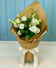 Букет цветов из:  Хризантемы и Лизиантусы #REPLACE_PRED# Белосельском