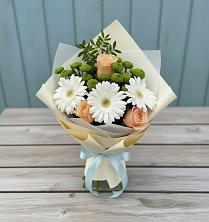 Букет цветов из:  Герберы, Розы и Хризантемы в Белосельском